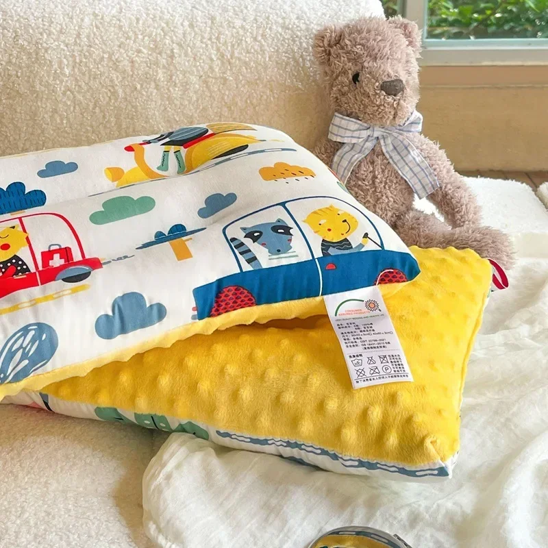 Baby Nursery Pillow - หมอนเด็กอ่อน หมอนเด็กแรกเกิดกํามะหยี่สบาย พนักพิงศีรษะนอนเด็ก หมอนเด็กระบายอากาศ ความรักของแม่