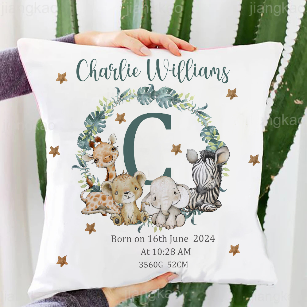 Baby Nursery Pillow - เคสรูปสัตว์ซาฟารีส่วนบุคคลพร้อมชื่อหมอนสำหรับปลอกหมอนห้องนอนเด็กตกแต่งปลอกหมอนปาร์ตี้สำหรับงานเลี้ยงฉลองของขวัญวันเกิดเด็ก